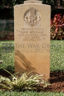 BEIRUT WAR CEMETERY - ALAM MPANGILE, 